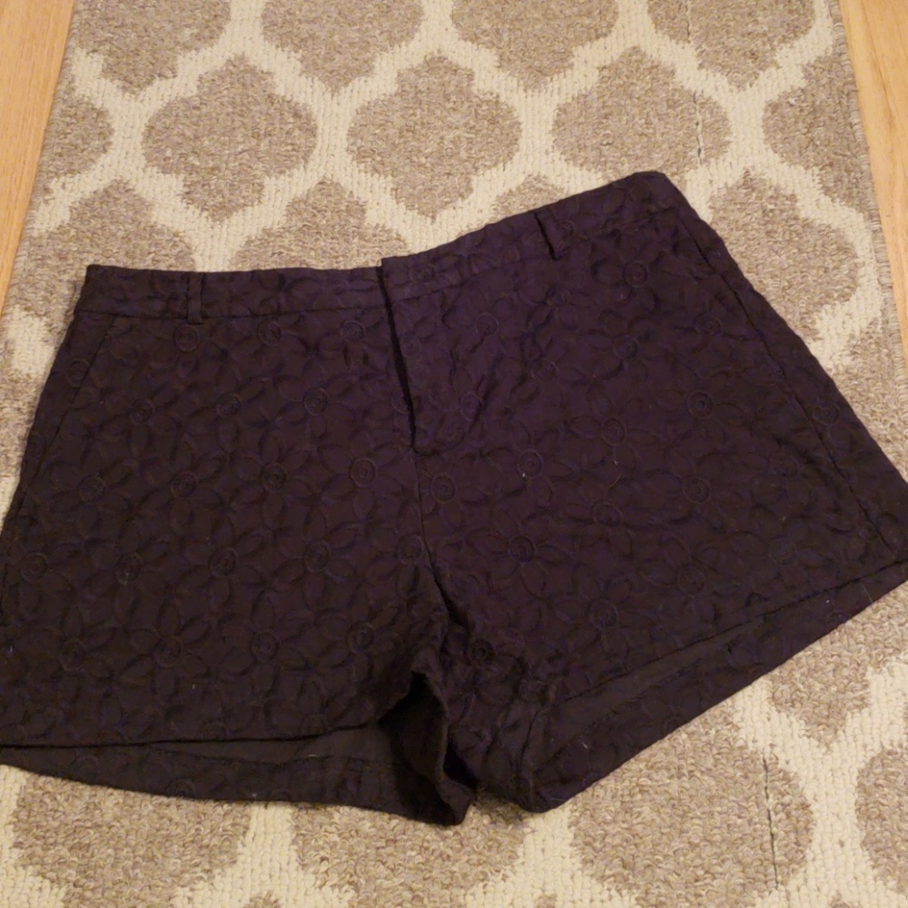 Elle shorts